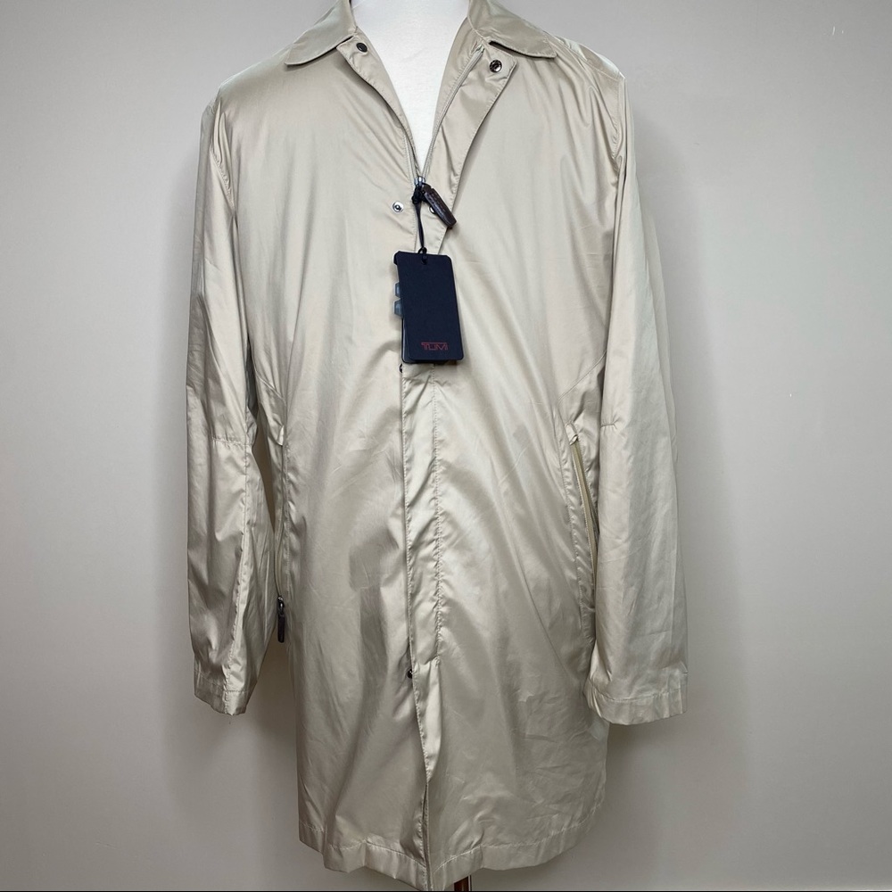 NWT Tumi ultralight pack-a-way raincoat | Men’s Large